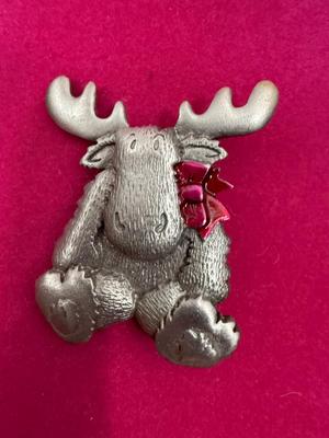Moose Pewter Pin
