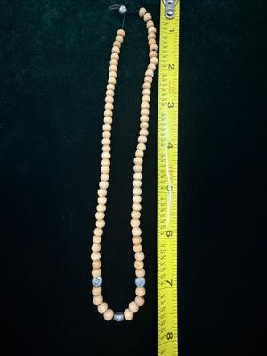 Beaded necklace