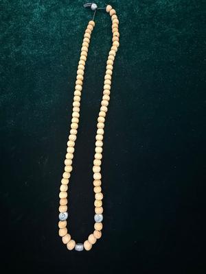 Beaded necklace