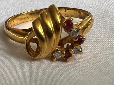 Ruby-like cubic zirconia Ring