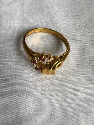 Ruby-like cubic zirconia Ring