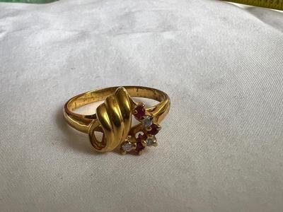 Ruby-like cubic zirconia Ring