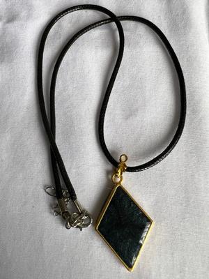 Diamond Shaped Pendant Necklace