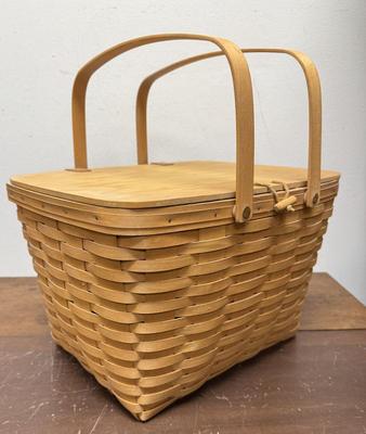 Sale Photo Thumbnail #187: In very good previously owned condition. 14" x 16" 10'.