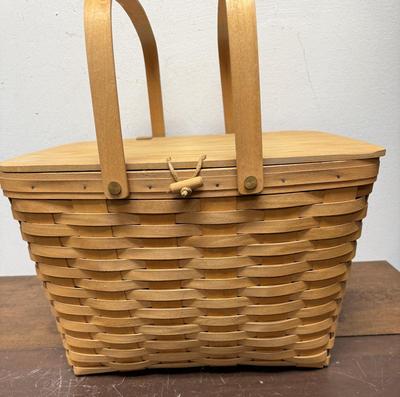 Sale Photo Thumbnail #185: In very good previously owned condition. 14" x 16" 10'.