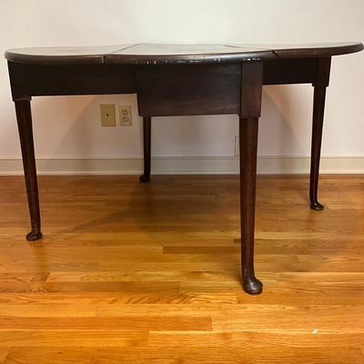 M248 Antique George III Pad-Foot Drop Leaf Table