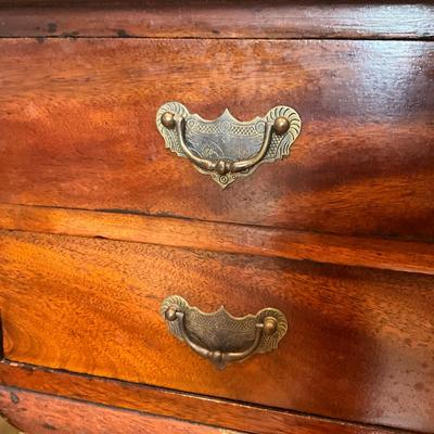 M256 Antique George III Mahogany Chippendale Partners Desk