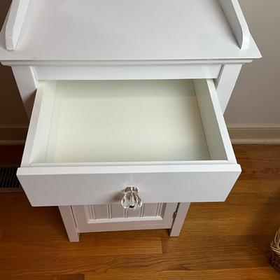 M270 Small White Side Cabinet With Glass Knobs