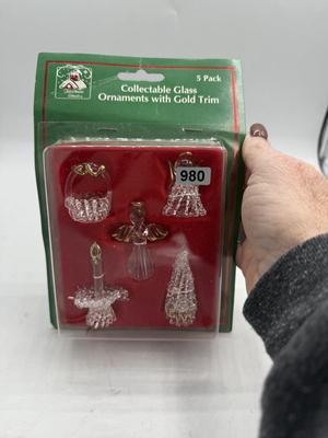 Sale Photo Thumbnail #1147: .