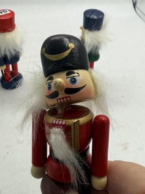 Sale Photo Thumbnail #1374: .