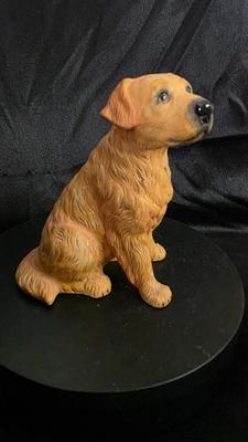 Vintage Golden Retriever Dog Figurine – Hand-Painted Resin Sculpture – Loyal Companion Collectible