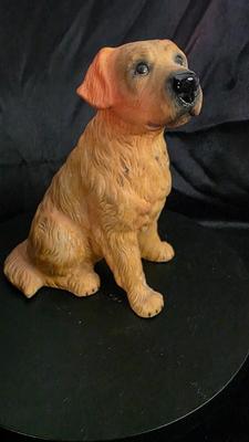 Vintage Golden Retriever Dog Figurine – Hand-Painted Resin Sculpture – Loyal Companion Collectible
