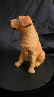 Vintage Golden Retriever Dog Figurine – Hand-Painted Resin Sculpture – Loyal Companion Collectible