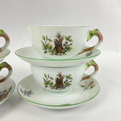 D300 Herend Hungary Handpainted Forest Animals Tea/Coffee Cups & Saucers With Lidded Cup