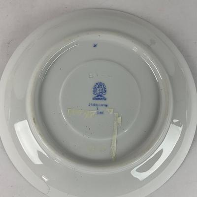 D300 Herend Hungary Handpainted Forest Animals Tea/Coffee Cups & Saucers With Lidded Cup