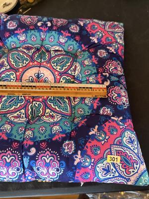 Sale Photo Thumbnail #1647: .