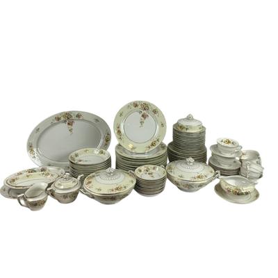 D301 85pc Set of Vintage Heinrich & Co. Bavaria China Set