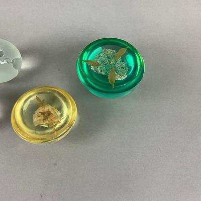 K338 Vintage Glass & Acrylic Paperweight