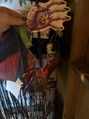 Sale Photo Thumbnail #1980: .