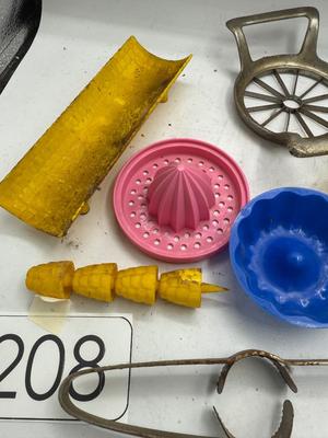 Sale Photo Thumbnail #2030: .