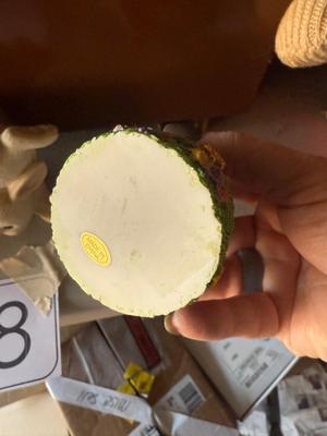 Sale Photo Thumbnail #2069: .