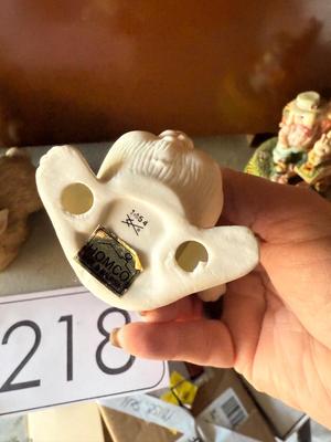 Sale Photo Thumbnail #2070: .