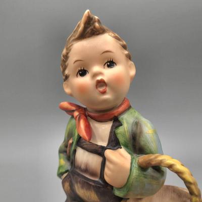 LOT 83: Vintage Goebel Hummel Figurines Weary Wanderer and Village Boy