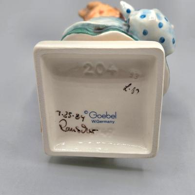 LOT 83: Vintage Goebel Hummel Figurines Weary Wanderer and Village Boy