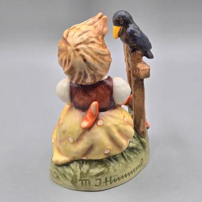 LOT 84: Goebel Hummel Figures Sing With Me and Sing Along