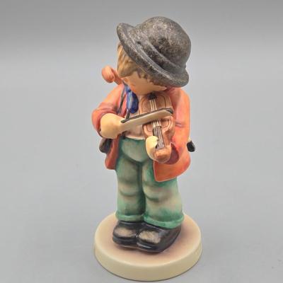 LOT 89: Street Singer, Happy Days, and Little Fiddler Hummels