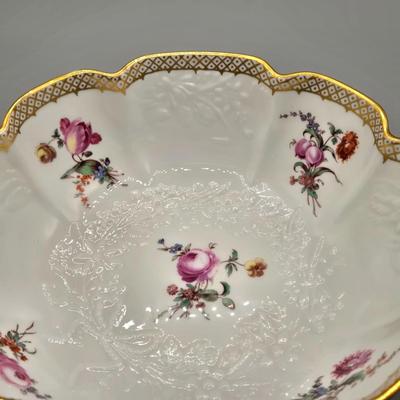 LOT 98: Staffordshire Ware Plate Mount Vernon, Vintage Franklin Mint Bill Bell Two By Two, Lenox Mayence Bowl, and More