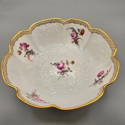 LOT 98: Staffordshire Ware Plate Mount Vernon, Vintage Franklin Mint Bill Bell Two By Two, Lenox Mayence Bowl, and More
