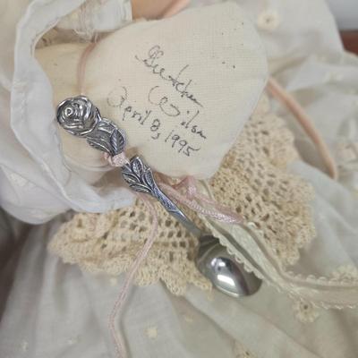 LOT 135: 1995 Little Souls Tiffany by Gretchen Wilson with Her Own Wagon