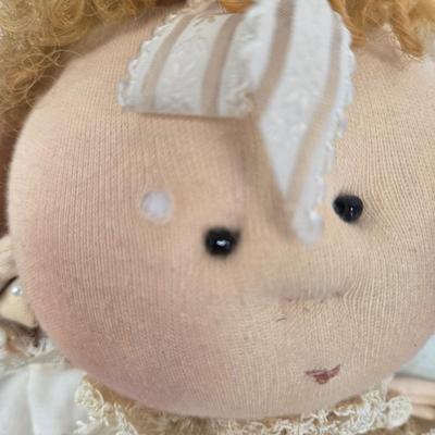 LOT 135: 1995 Little Souls Tiffany by Gretchen Wilson with Her Own Wagon