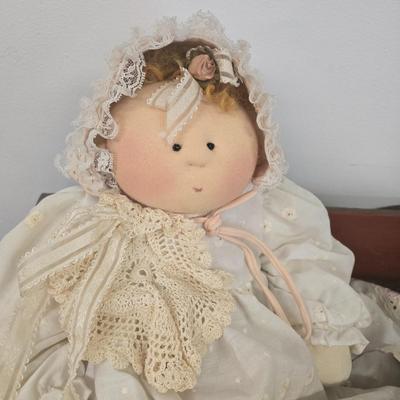 LOT 135: 1995 Little Souls Tiffany by Gretchen Wilson with Her Own Wagon