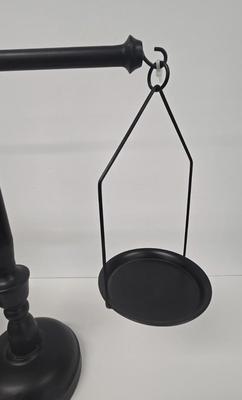 LOT 137: Black Metal Balancing Scale