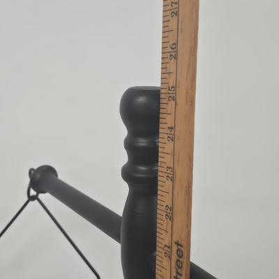 LOT 137: Black Metal Balancing Scale