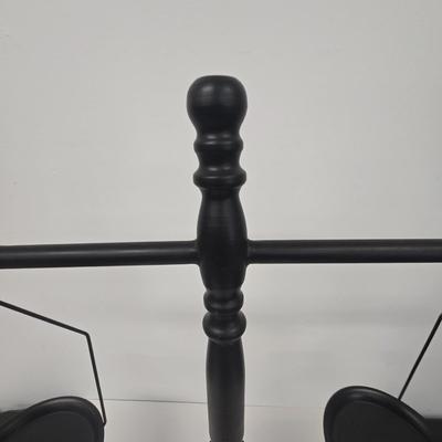 LOT 137: Black Metal Balancing Scale