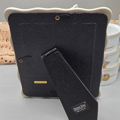 LOT 144: Vintage Lady Head Vase, 6 Royal Worcester Evesham Vale Ramekins, Picture Frame, Linen Napkins, Pottery Barn Salad Serving...