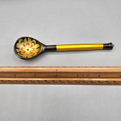 LOT 145: Vintage Terra Cotta Bread Warming Stone, Rooster Trivet, Vintage Rooster and Hen Ceramic Salt and Pepper Shakers, Beswick Figure...