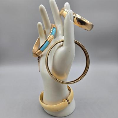 LOT 147J: Variety of Vintage Bangle Bracelets