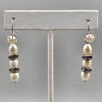 LOT 148J: Vintage Jewelry Including Butterfly Stick Pin, Freshwater Pearl Necklace with Matching Earrings, and More