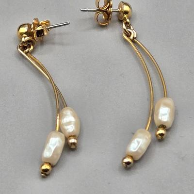 LOT 148J: Vintage Jewelry Including Butterfly Stick Pin, Freshwater Pearl Necklace with Matching Earrings, and More