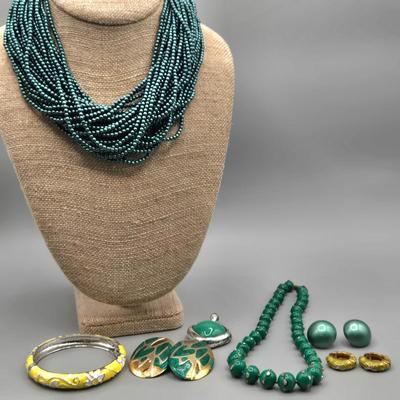 LOT 158J: Green Bead Necklace, Yellow Enamel Bangle Bracelet, and More