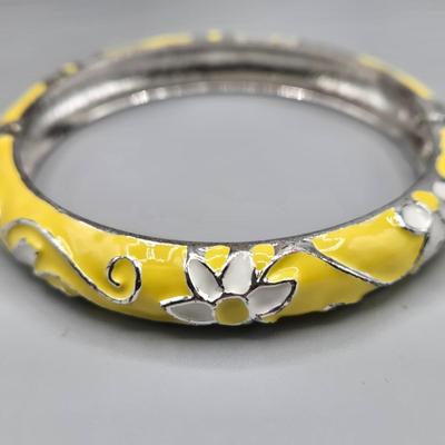 LOT 158J: Green Bead Necklace, Yellow Enamel Bangle Bracelet, and More