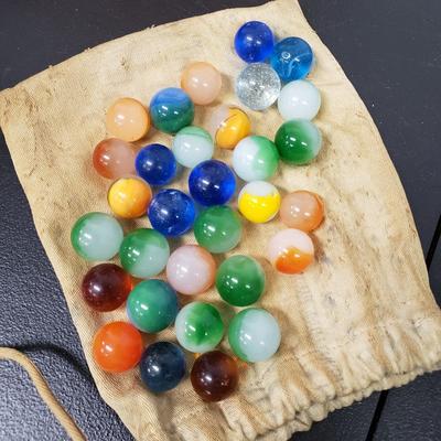 LOT 166: Vintage Chinese Checkers Boards with Marbles & Drueke Wooden Cribbage Set