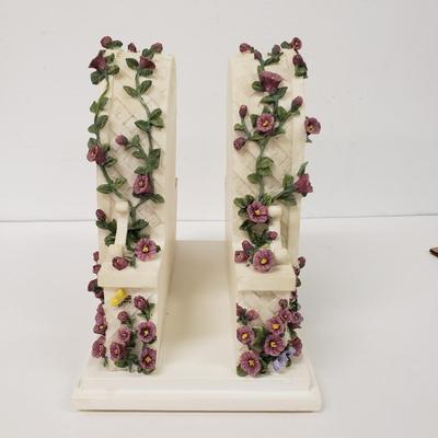 LOT 167: Assorted Pfaltzgraff Cape May Floral Serving Pieces