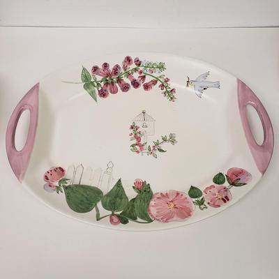 LOT 169: Collection of Cape May Tableware by Pfaltzgraff