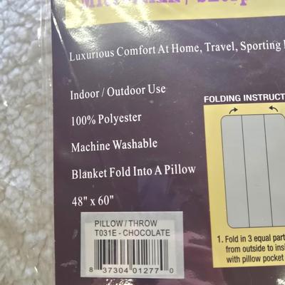 LOT 193: Berskshire Homeware Robe, 2 Pairs of Slippers, and Blanket