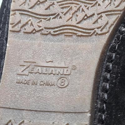 LOT 193: Berskshire Homeware Robe, 2 Pairs of Slippers, and Blanket